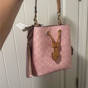 Coach Rowan Bucket Powder Pink